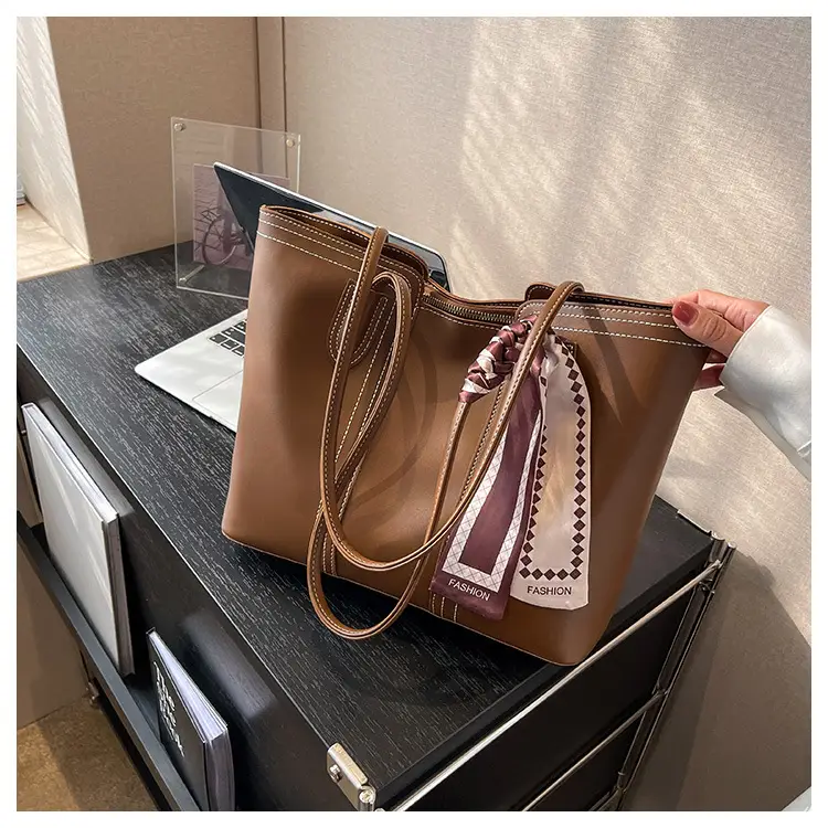 Women Large Capacity Cross-Border Tote Bag Beige — feature 19