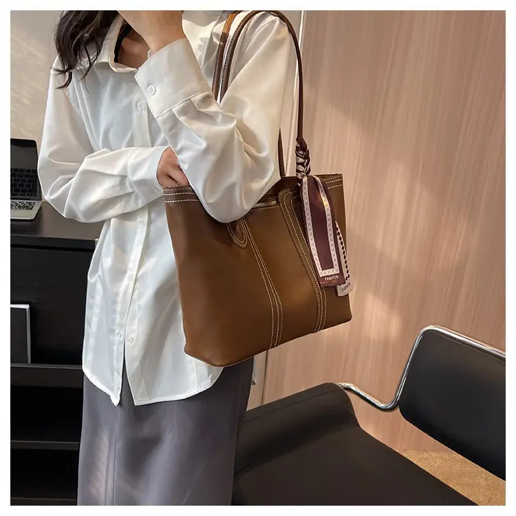 Women Large Capacity Cross-Border Tote Bag Beige — feature 30