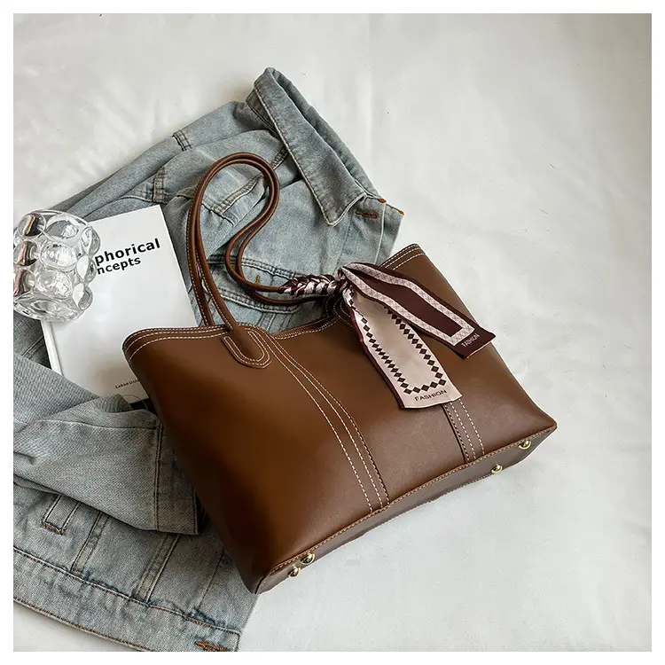 Women Large Capacity Cross-Border Tote Bag Beige — feature 34
