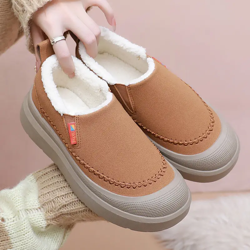 Women's Shoes, Warm and Cold-Resistant Cotton Shoes, Fashionable and Versatile Anti-Ski Boots, Women's Casual and Comfortable Slip-On Mom's Shoes - Image 5