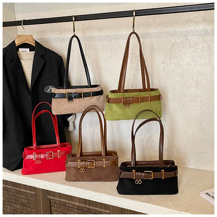 Retro Suede Armpit Bag Brown 2025 — feature 13
