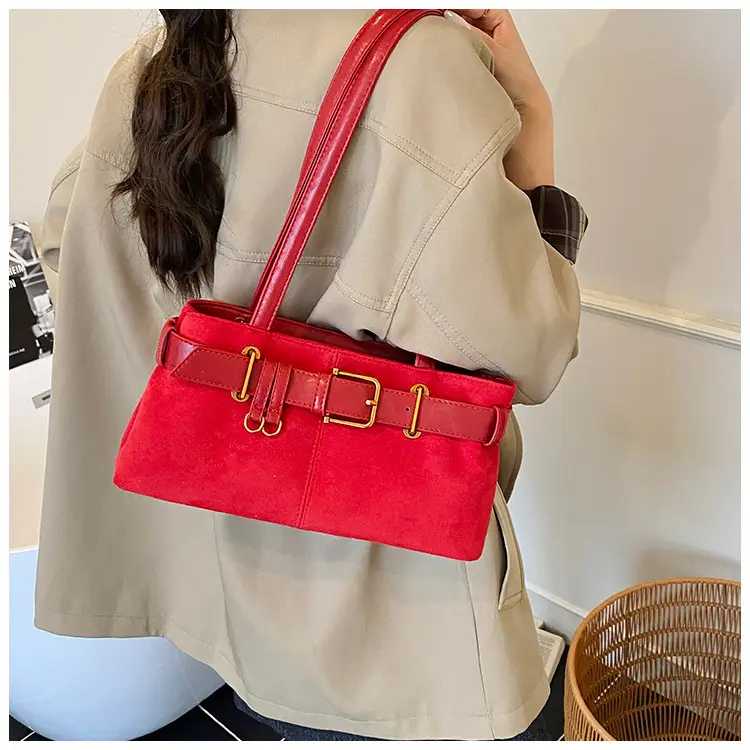 Retro Suede Armpit Bag Brown 2025 — feature 16
