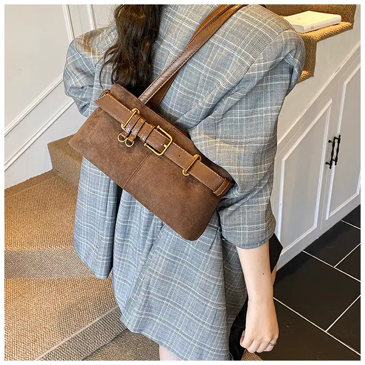 Retro Suede Armpit Bag Brown 2025 — feature 21