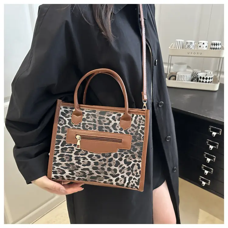 Leopard Print Crossbody Bag Women 2025 New Autumn — feature 11