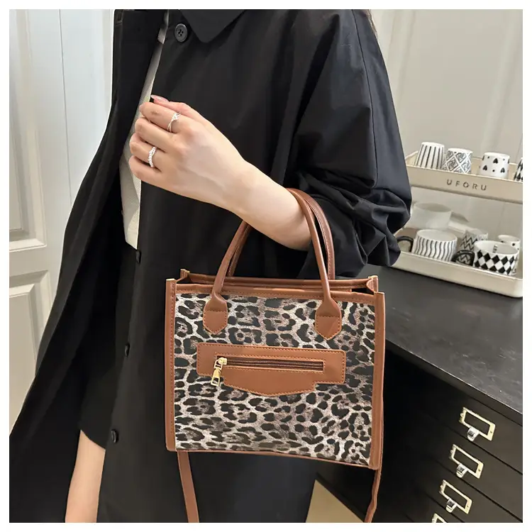 Leopard Print Crossbody Bag Women 2025 New Autumn — feature 9