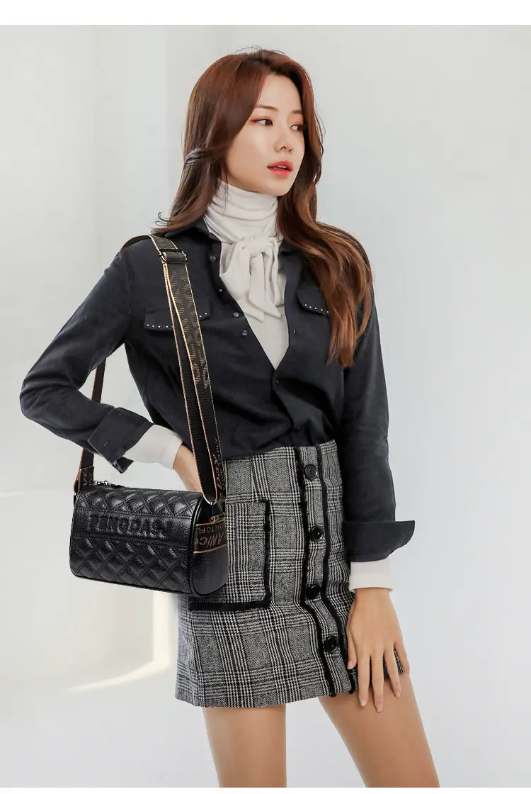 Black Quilted Crossbody Bag for Women Boston Design — feature 11
