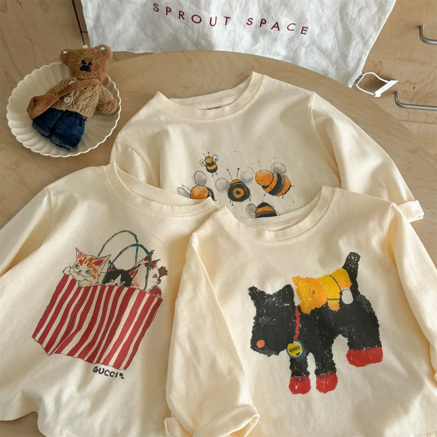 Ningli Boys Cartoon Bee Print Long Sleeve T-Shirt Cream — feature 9