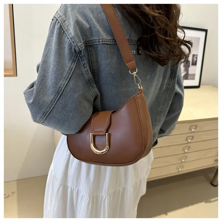 2026 Women's Tan Zipper Crossbody Bag — feature 9