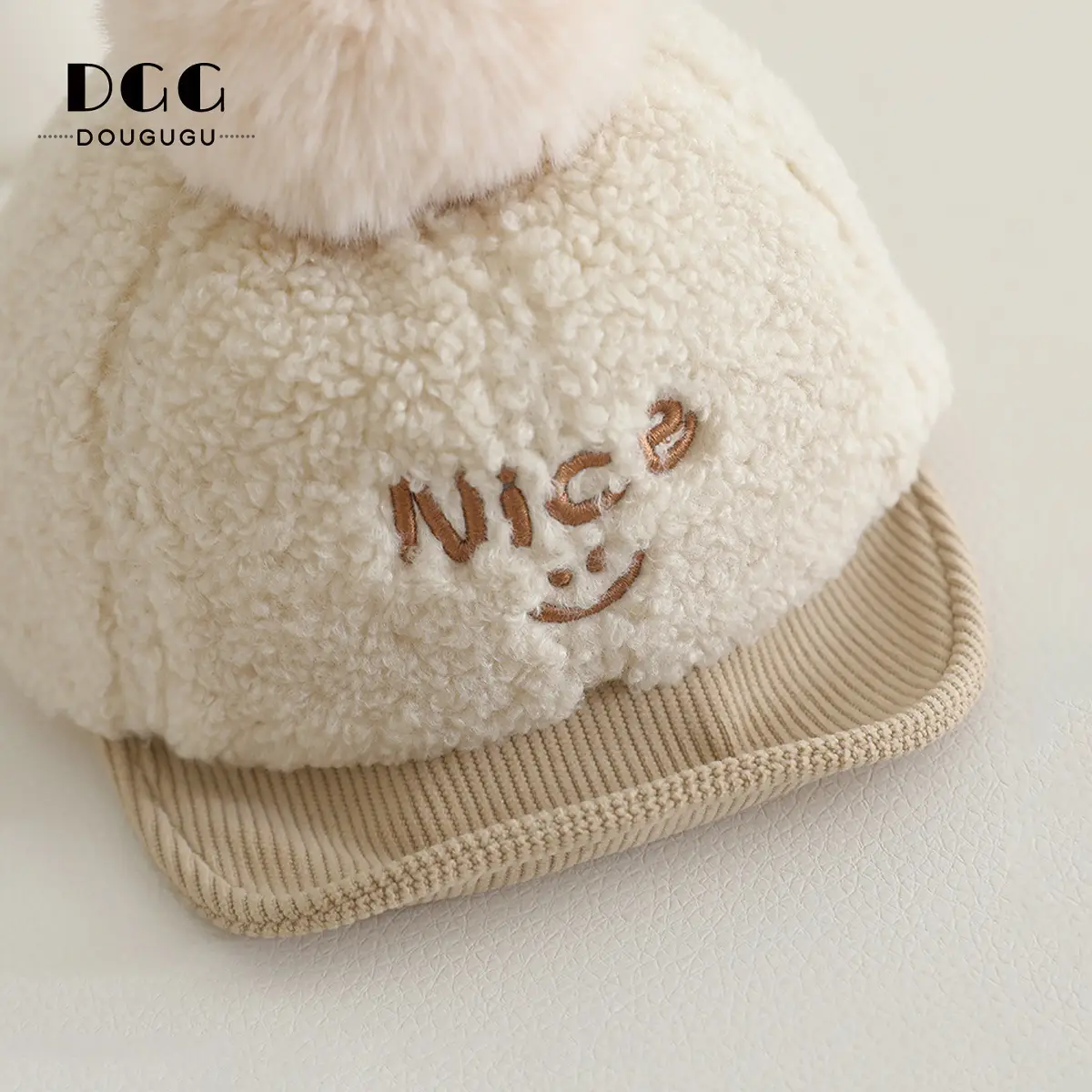 Cute Plush Peaked Hat for Boys Girls Winter — feature 3