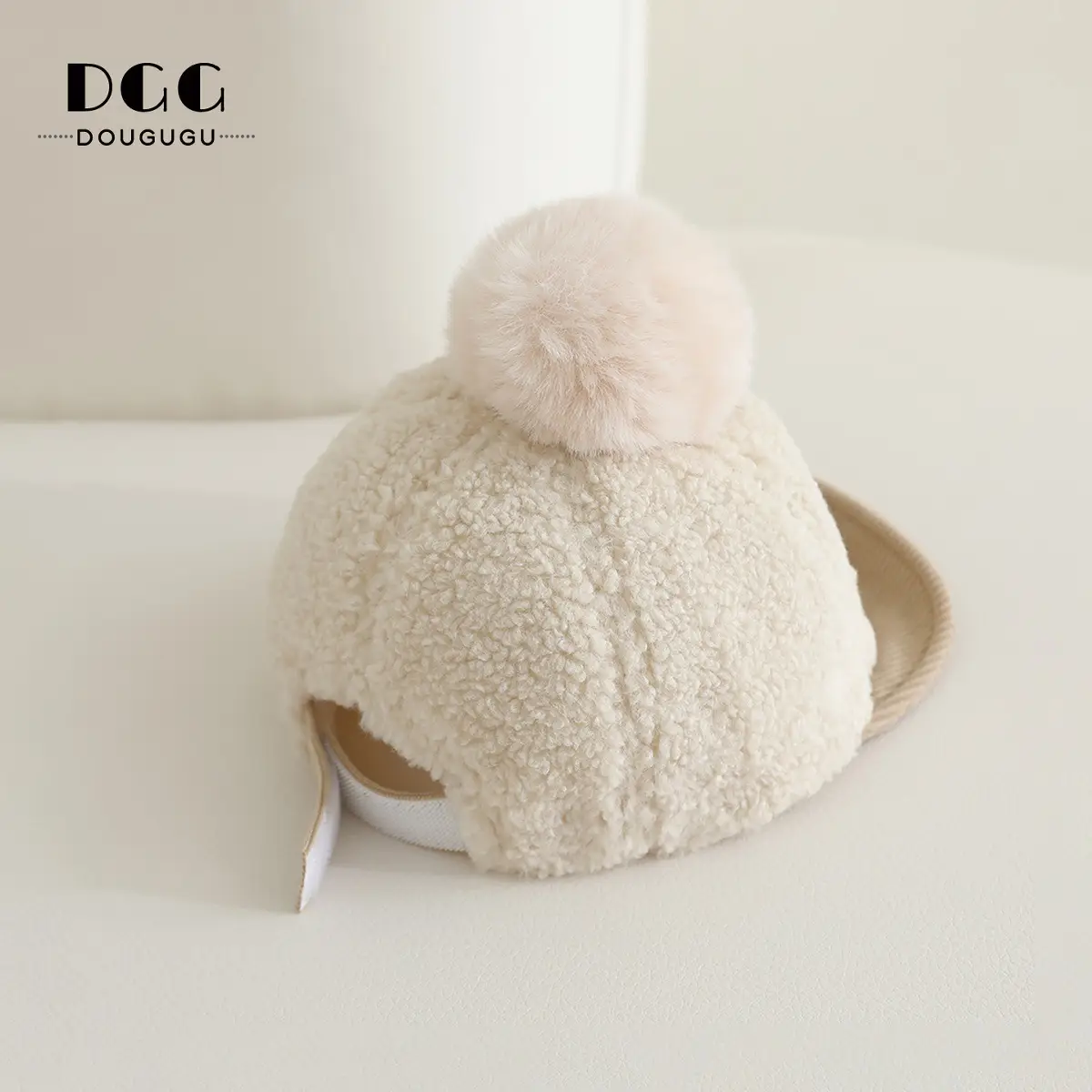 Cute Plush Peaked Hat for Boys Girls Winter — feature 4