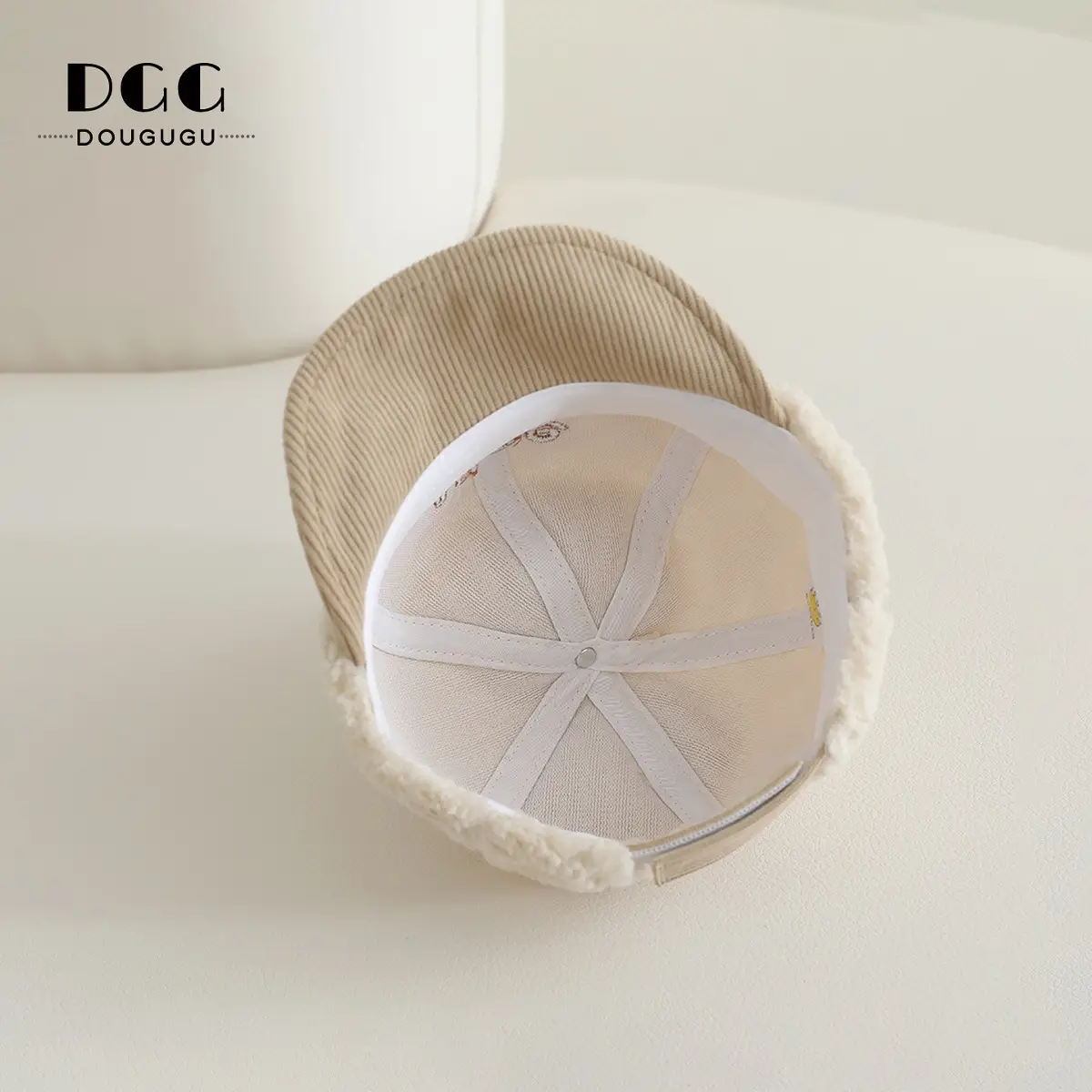 Cute Plush Peaked Hat for Boys Girls Winter — feature 5