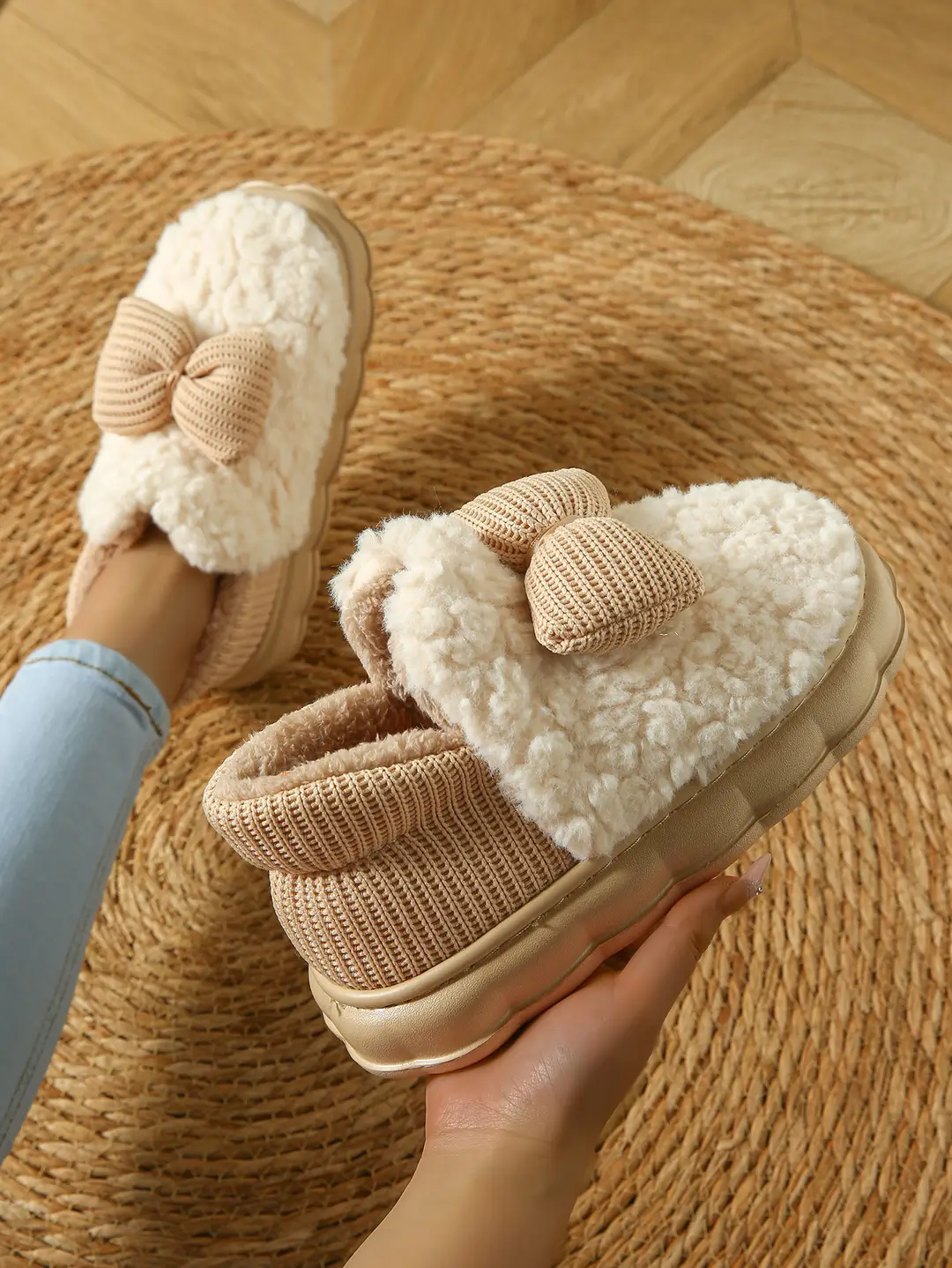 2025 Cotton Slippers for Women in Autumn and Winter Indoor Home Thick-Soled Fleece-Lined Warm Outer Wear Family Confinement Cotton Shoes for Women — feature 11