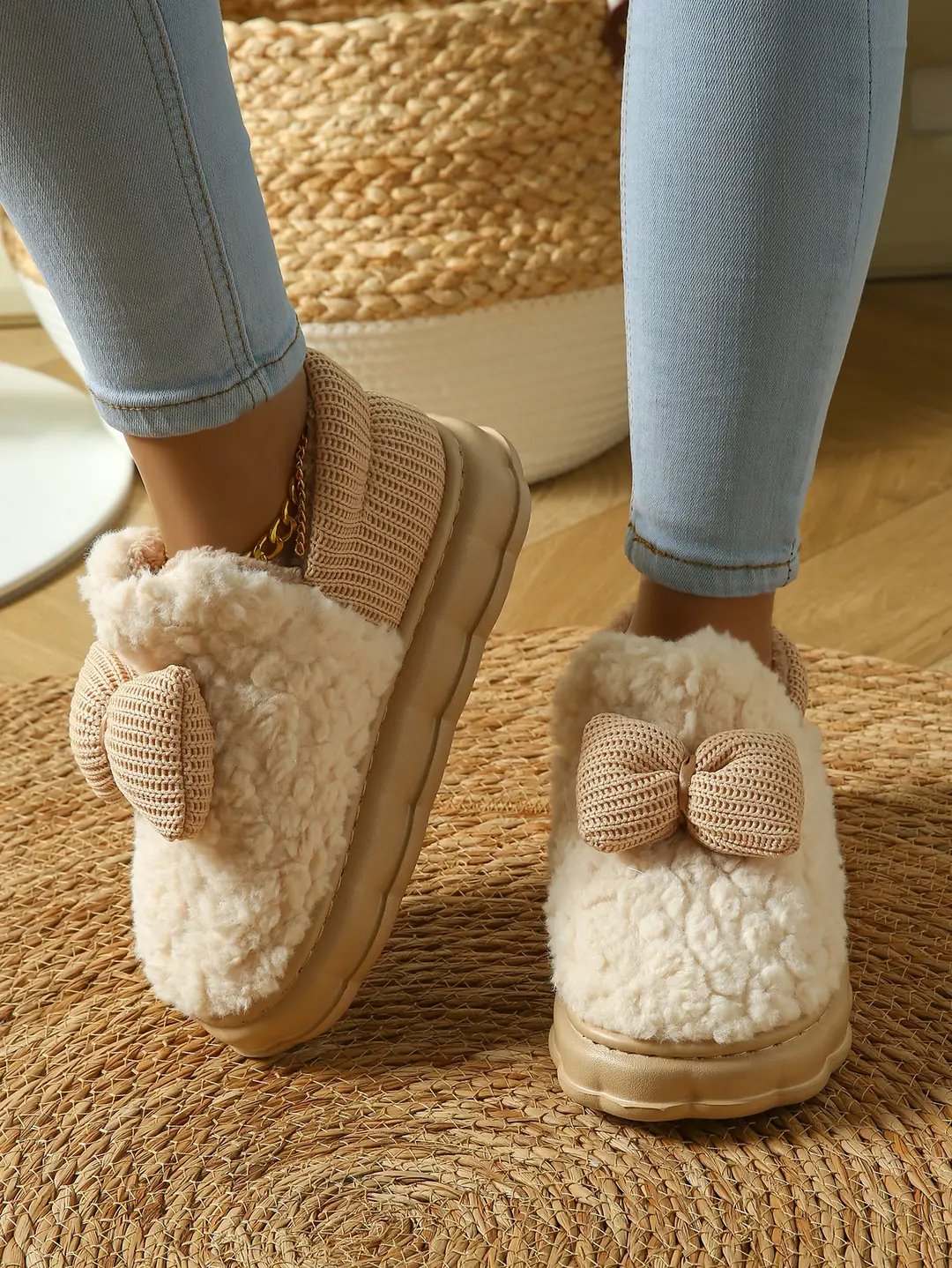 2025 Cotton Slippers for Women in Autumn and Winter Indoor Home Thick-Soled Fleece-Lined Warm Outer Wear Family Confinement Cotton Shoes for Women — feature 9