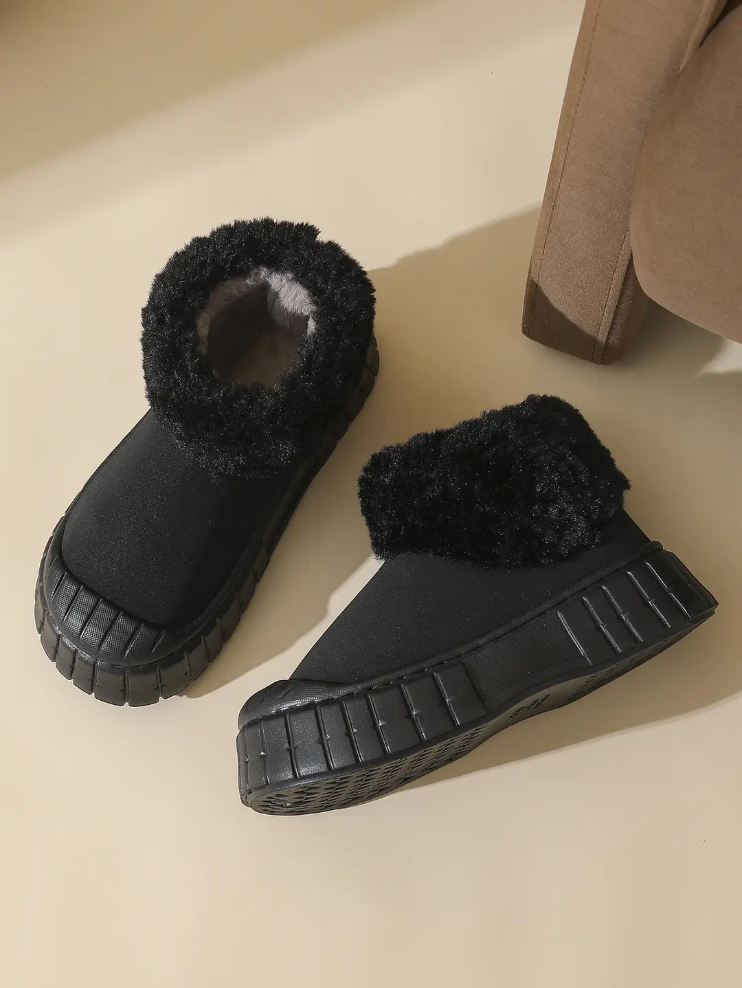 High-Top Snow Boots for Women, 2025 New Winter Style, Fleece-Lined, Thickened, Waterproof, Non-Slip, Northeast-Style Large Cotton Shoes for Women — feature 3
