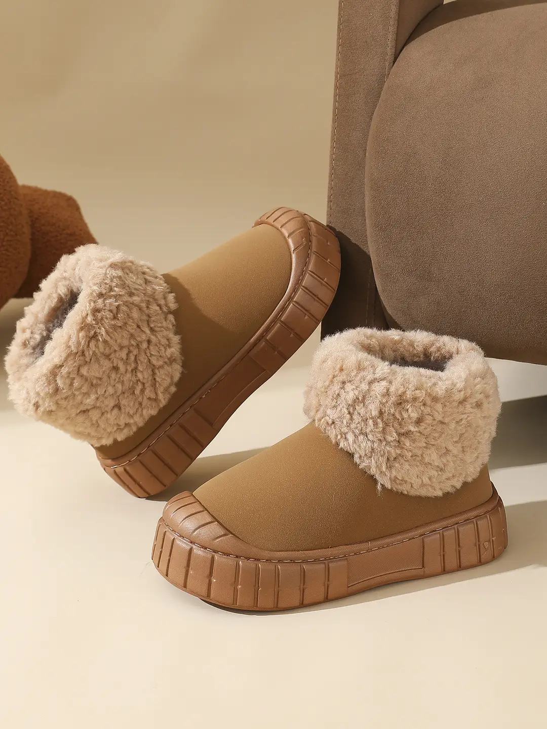 High-Top Snow Boots for Women, 2025 New Winter Style, Fleece-Lined, Thickened, Waterproof, Non-Slip, Northeast-Style Large Cotton Shoes for Women — feature 8