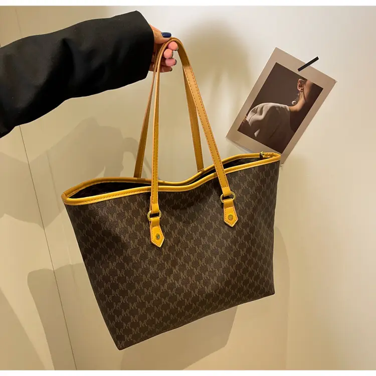 Women's Large Capacity Retro Commuter Tote Bag — feature 22