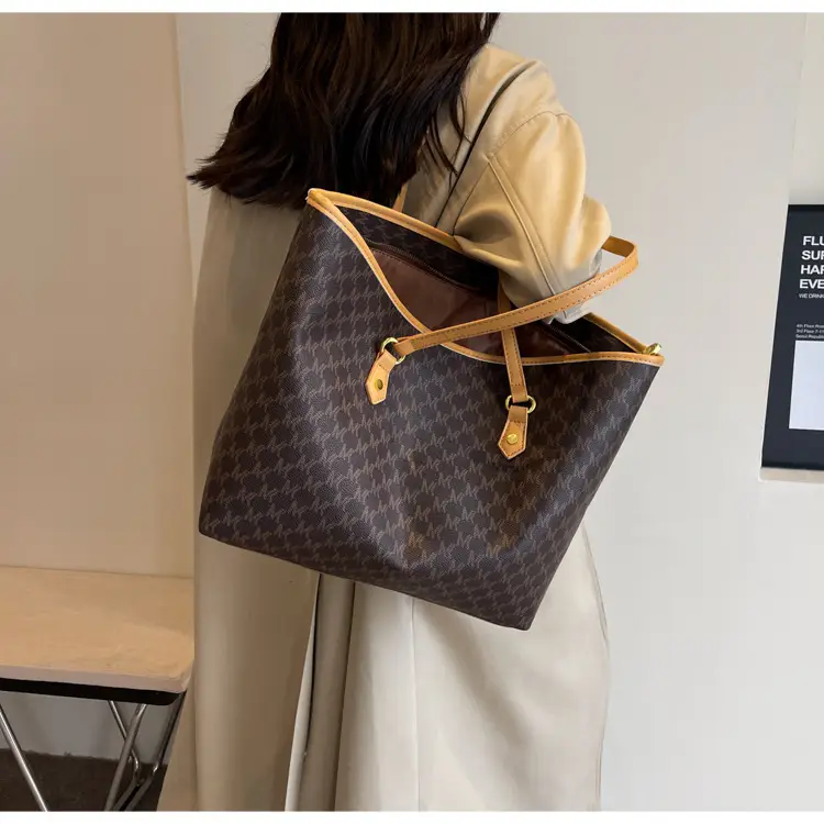 Women's Large Capacity Retro Commuter Tote Bag — feature 29
