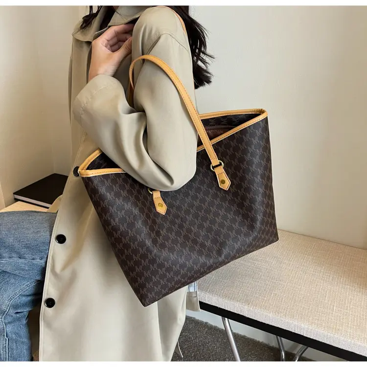 Women's Large Capacity Retro Commuter Tote Bag — feature 30