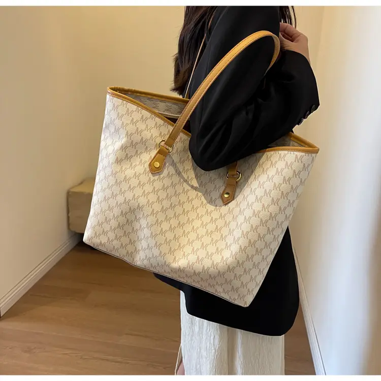 Women's Large Capacity Retro Commuter Tote Bag — feature 32