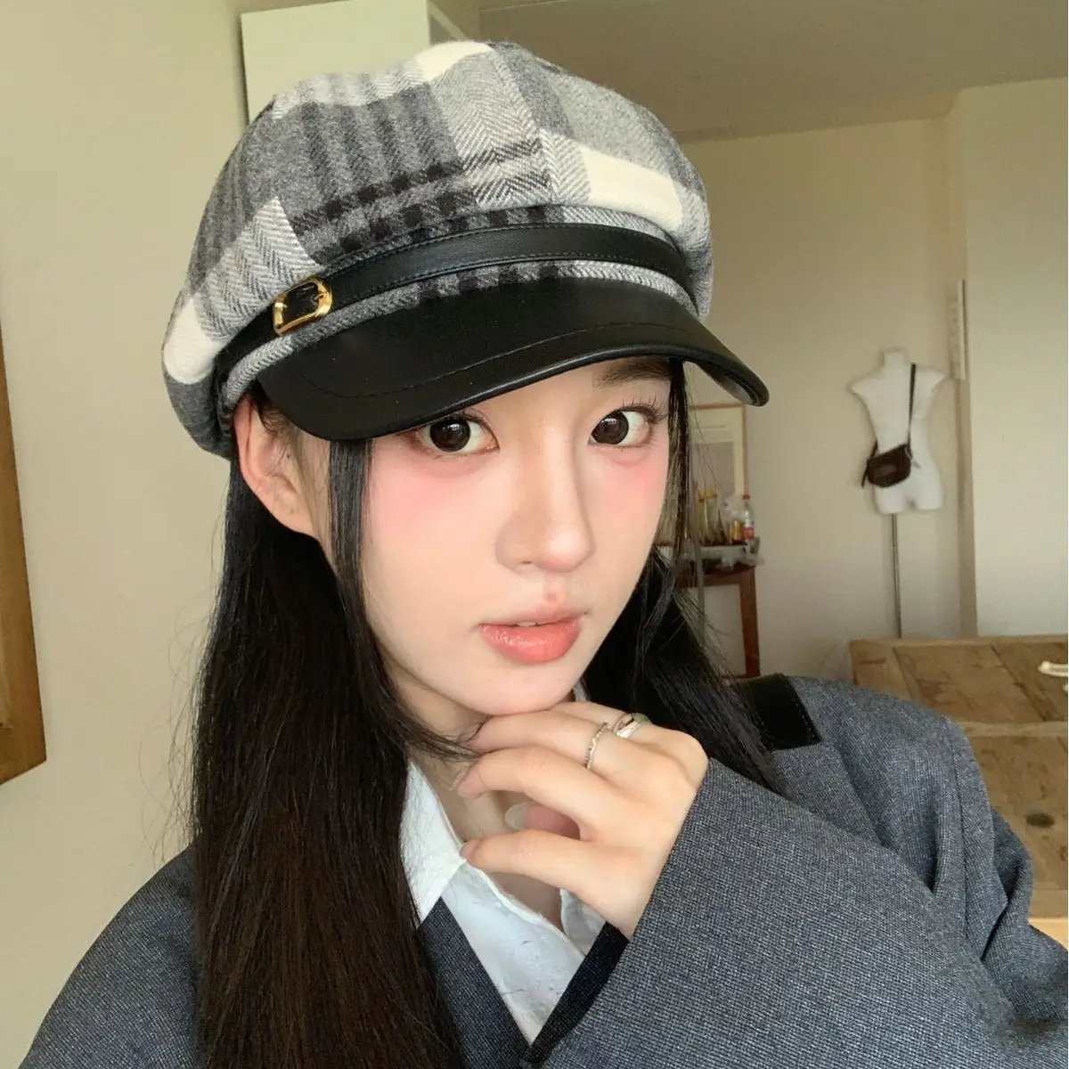 British Plaid Octagonal Hat Warm Woolen Newsboy Cap — feature 5