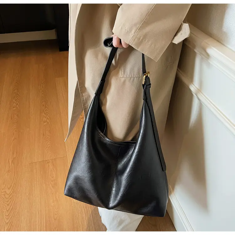 Women's Large Capacity Leather Tote Bag Brown — feature 20