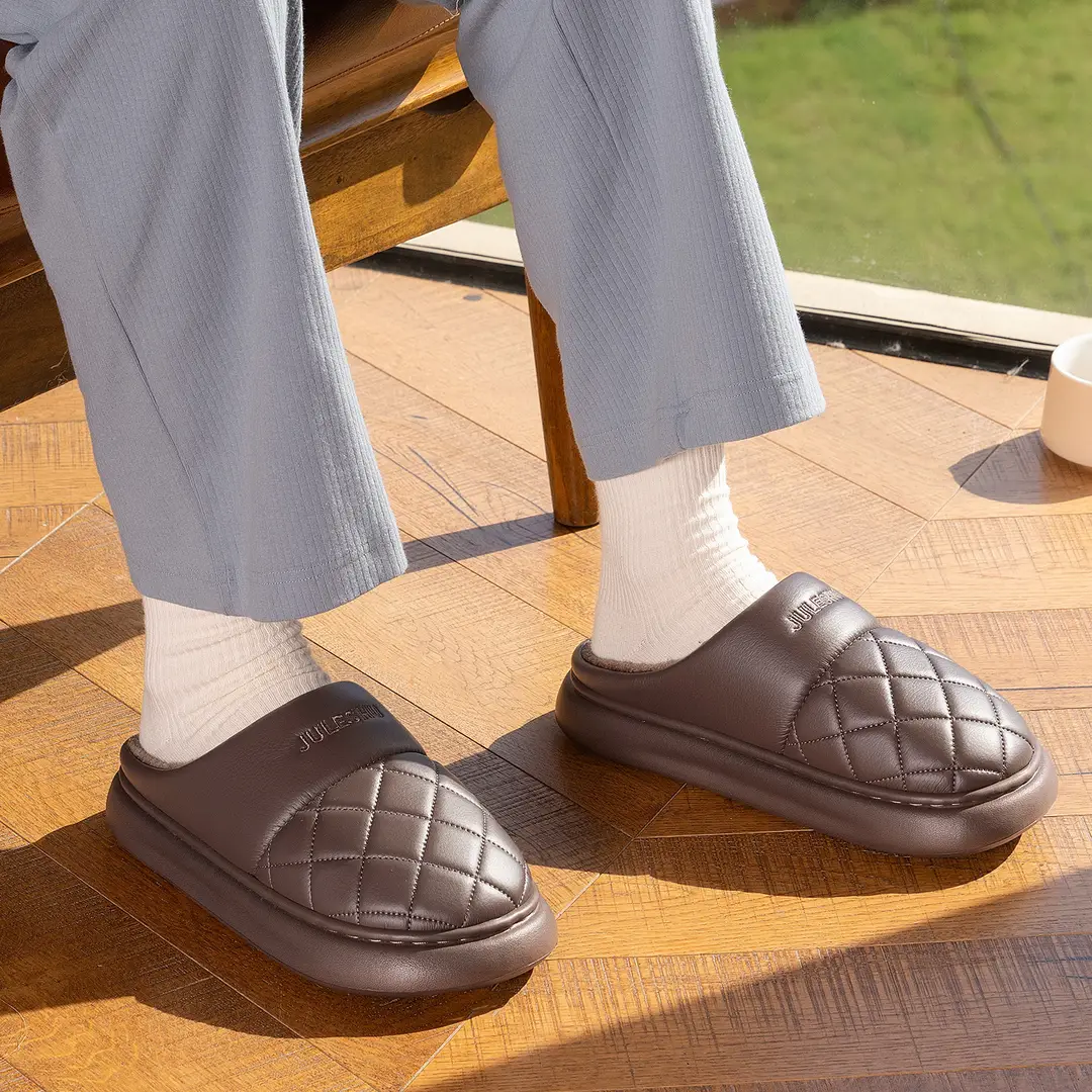 Waterproof Cotton Slippers for Women, Autumn and Winter 2026 New Model, Home Warm and Comfortable Thick-Soled Antibacterial Leather Cotton Shoes for Men, Suitable for Outdoor Wear - Image 6