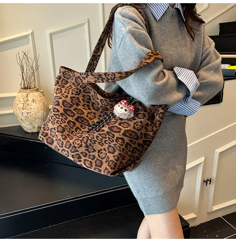 2025 Leopard Print Large Tote Bag for Women — feature 11