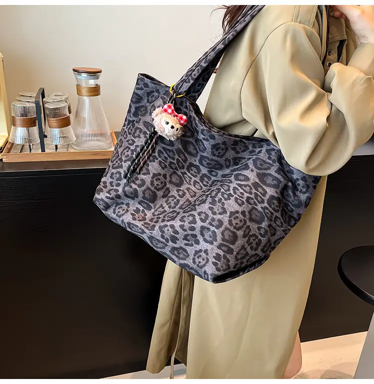 2025 Leopard Print Large Tote Bag for Women — feature 15