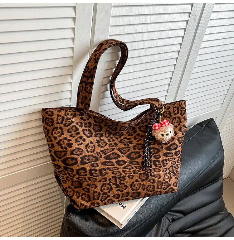 2025 Leopard Print Large Tote Bag for Women — feature 4