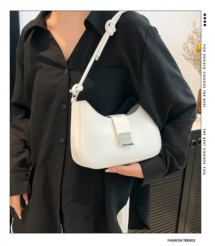 Black French Fashion Small Square Shoulder Bag 2025 — feature 1