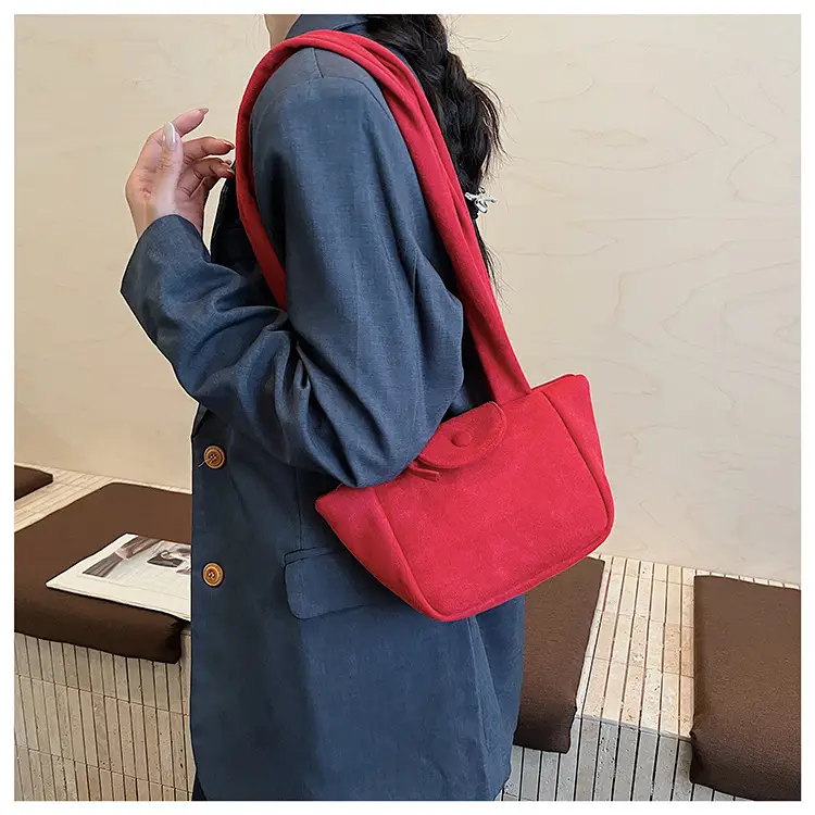 Women Suede Pleated Bag Brown Winter 2025 — feature 8