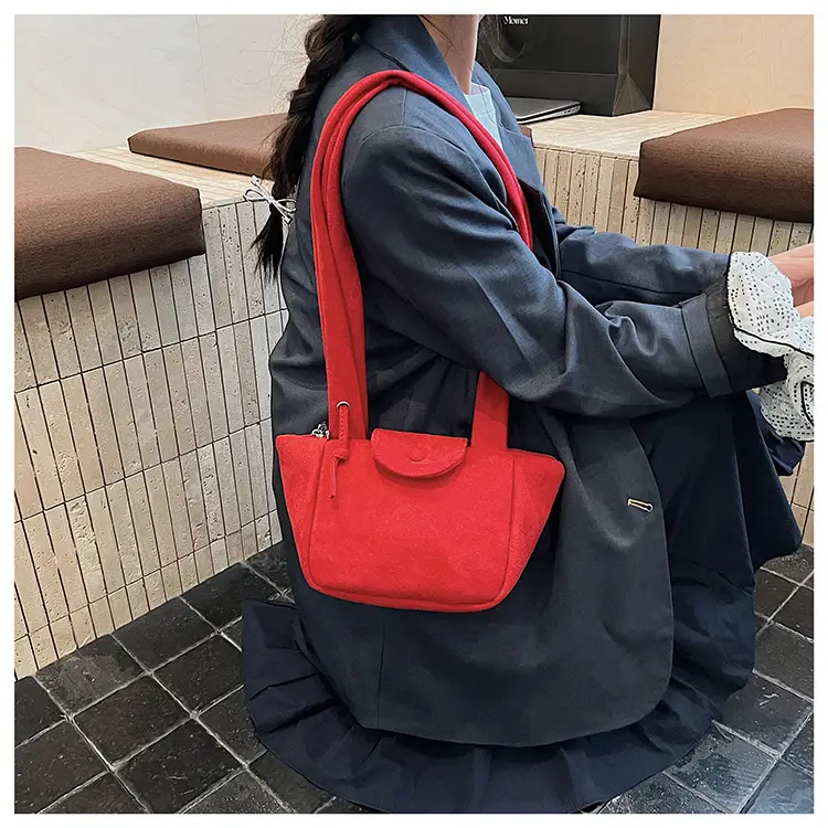 Women Suede Pleated Bag Brown Winter 2025 — feature 9