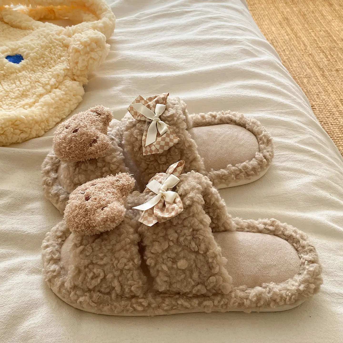Cartoon Bear Bow Warm Flats for Girls - Image 5