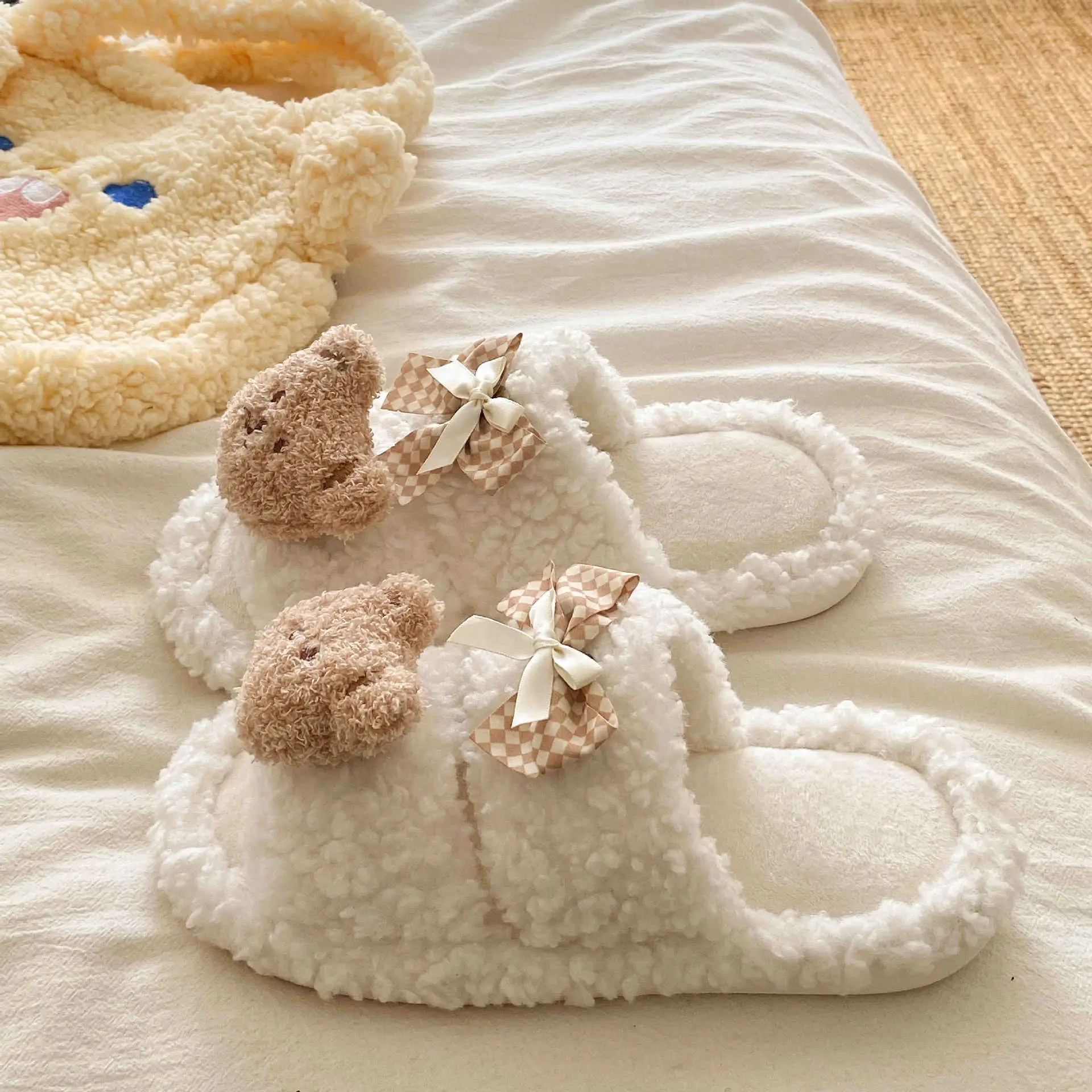 Cartoon Bear Bow Warm Flats for Girls - Image 2