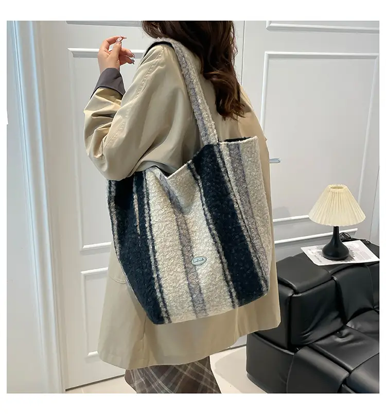Underarm Contrast Striped Tote Bag Large Capacity Women's Fashion Plush Shoulder Bag Versatile Bucket Bag Cross-Border Foreign Trade luggage and leather goods — feature 10