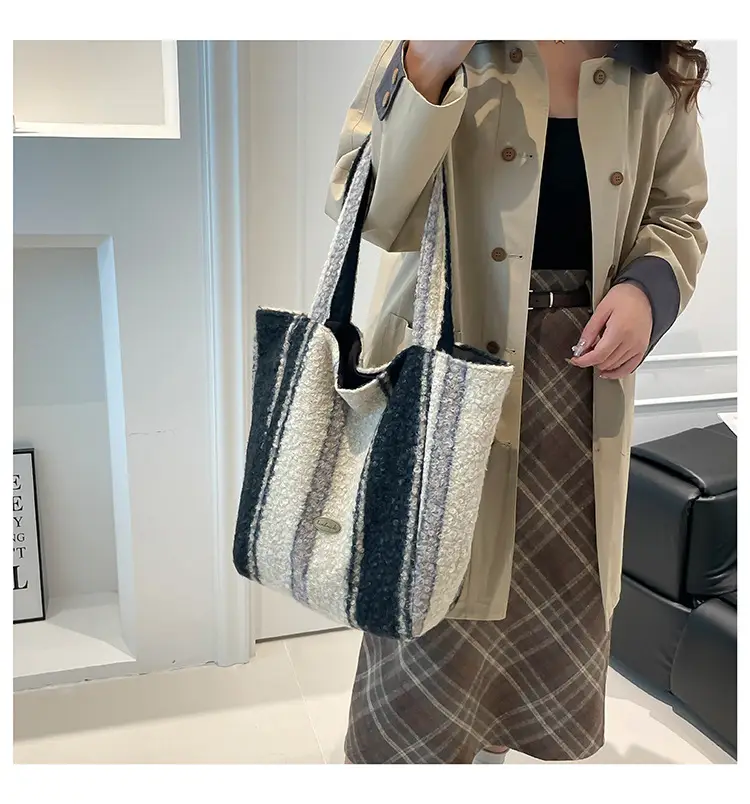 Underarm Contrast Striped Tote Bag Large Capacity Women's Fashion Plush Shoulder Bag Versatile Bucket Bag Cross-Border Foreign Trade luggage and leather goods — feature 9