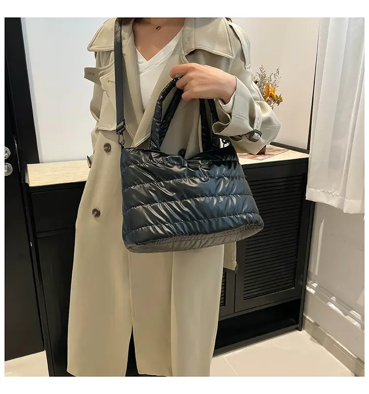Glossy Pearlescent New Tote Bag Autumn Winter Large Capacity — feature 23