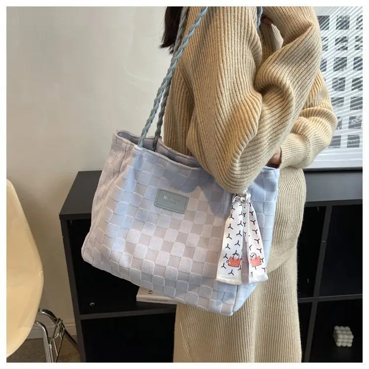 Women's Canvas Shoulder Bag Yellow White Patterned Tassel — feature 12