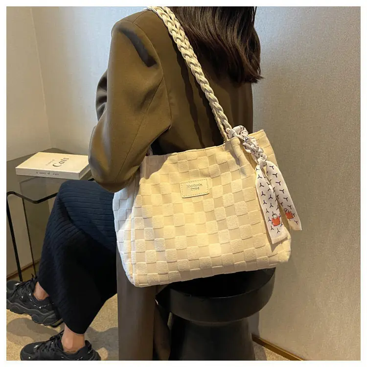 Women's Canvas Shoulder Bag Yellow White Patterned Tassel — feature 14