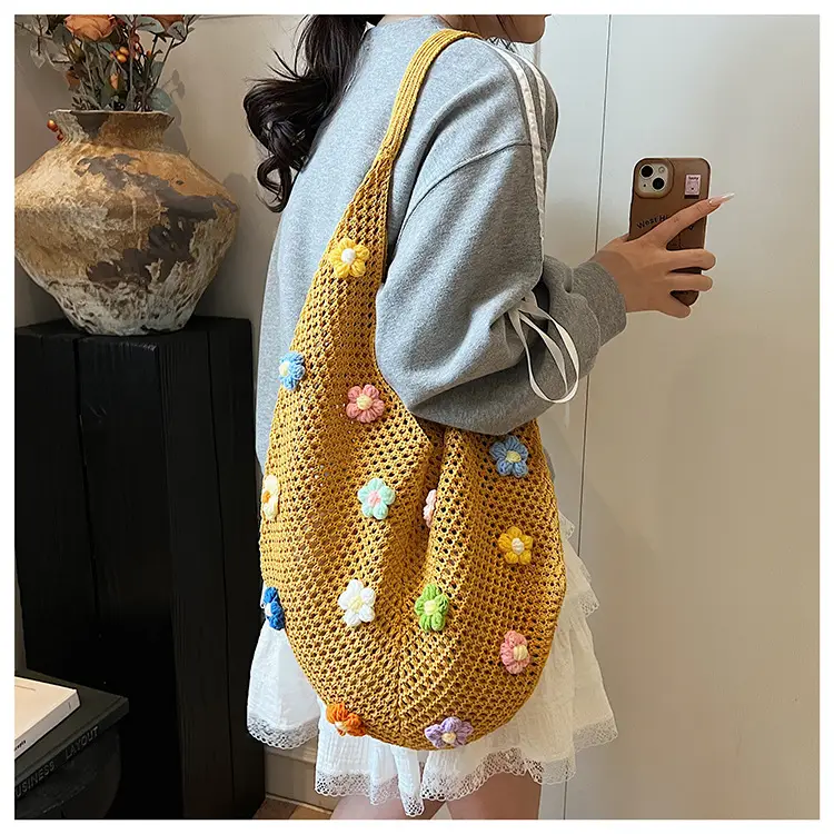 New Korean Style Women's Shoulder Tote Bag with Floral Embellishments — feature 17