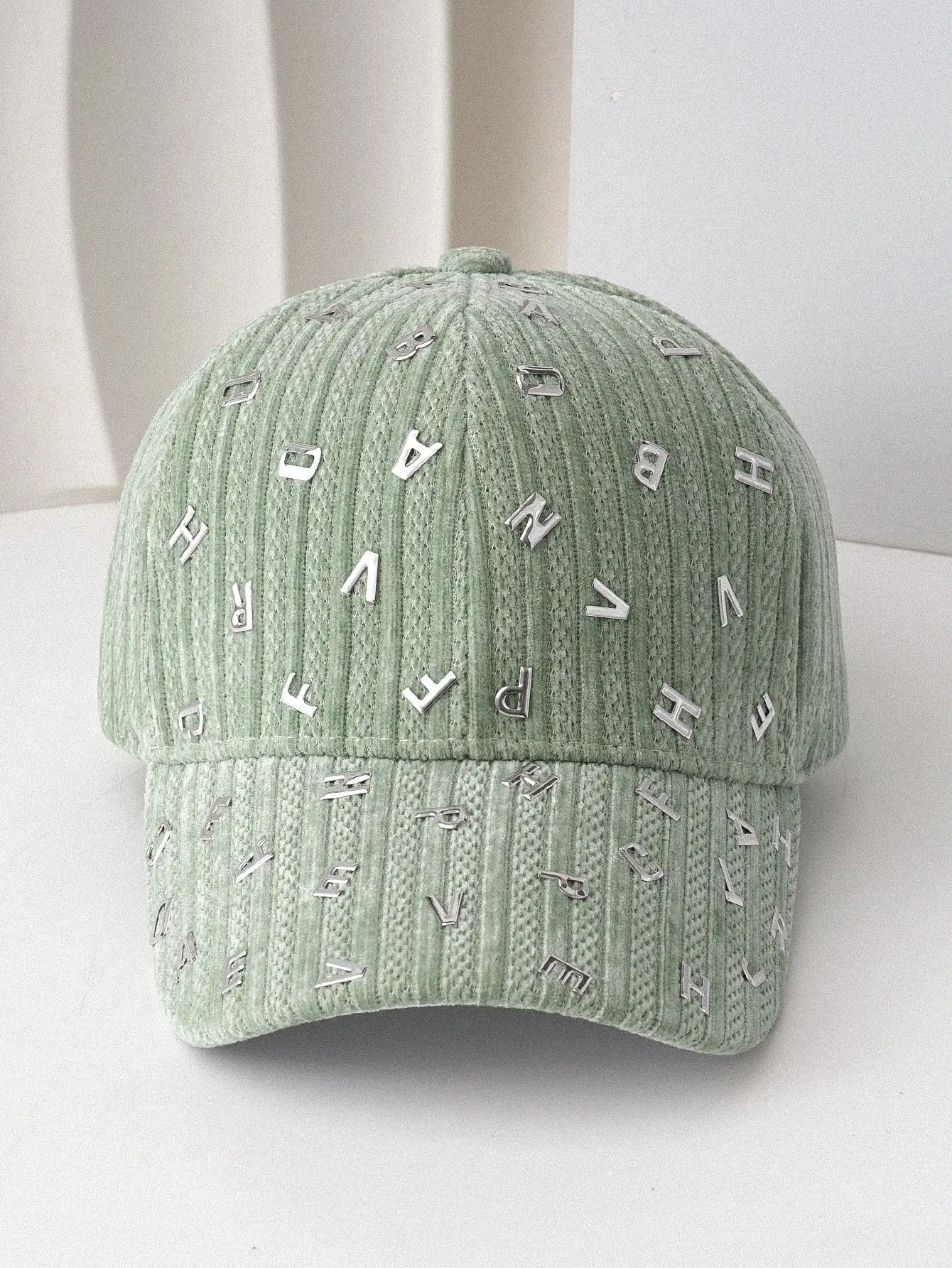 Autumn Winter Baseball Cap with Metal Letter Decal — feature 11