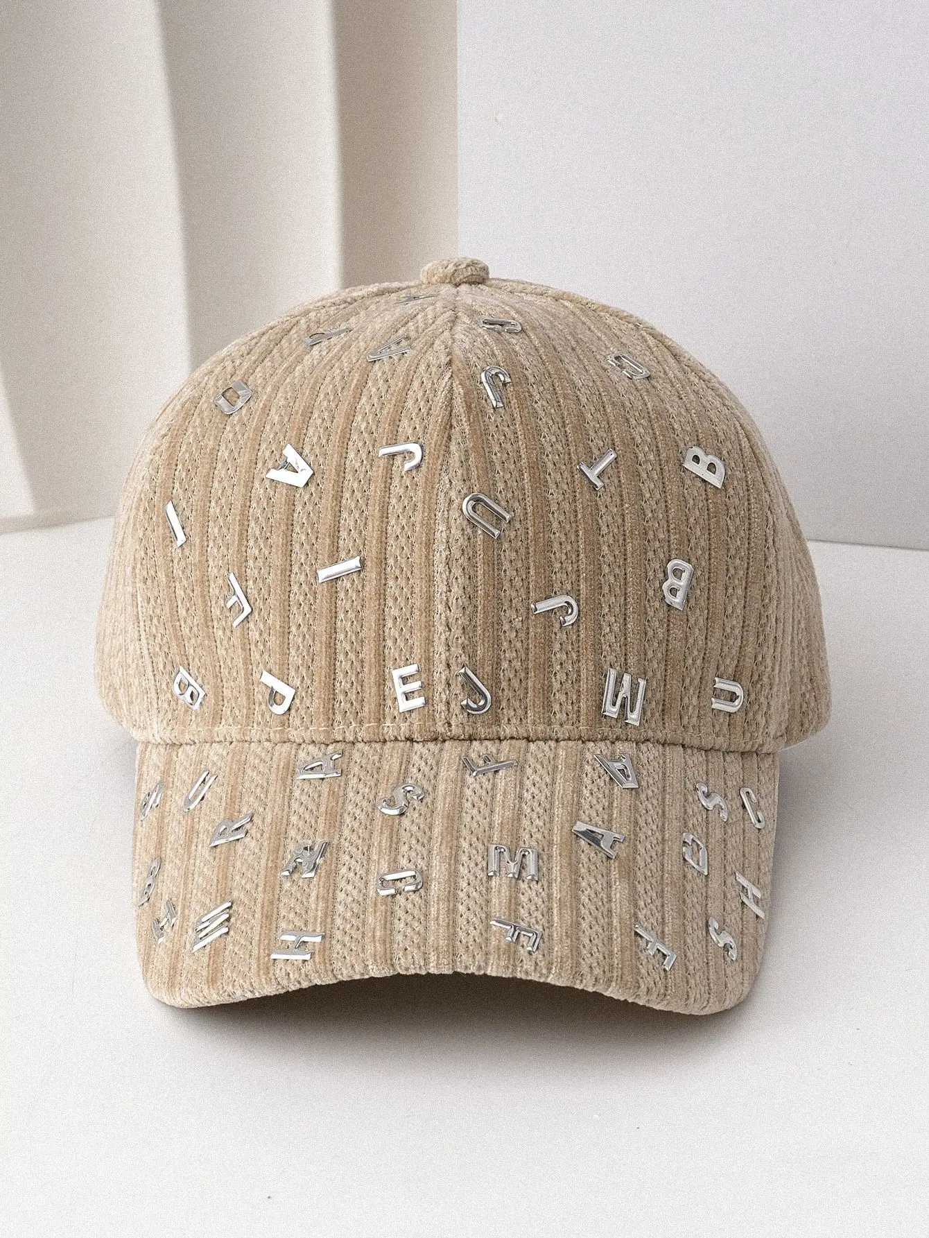 Autumn Winter Baseball Cap with Metal Letter Decal — feature 3