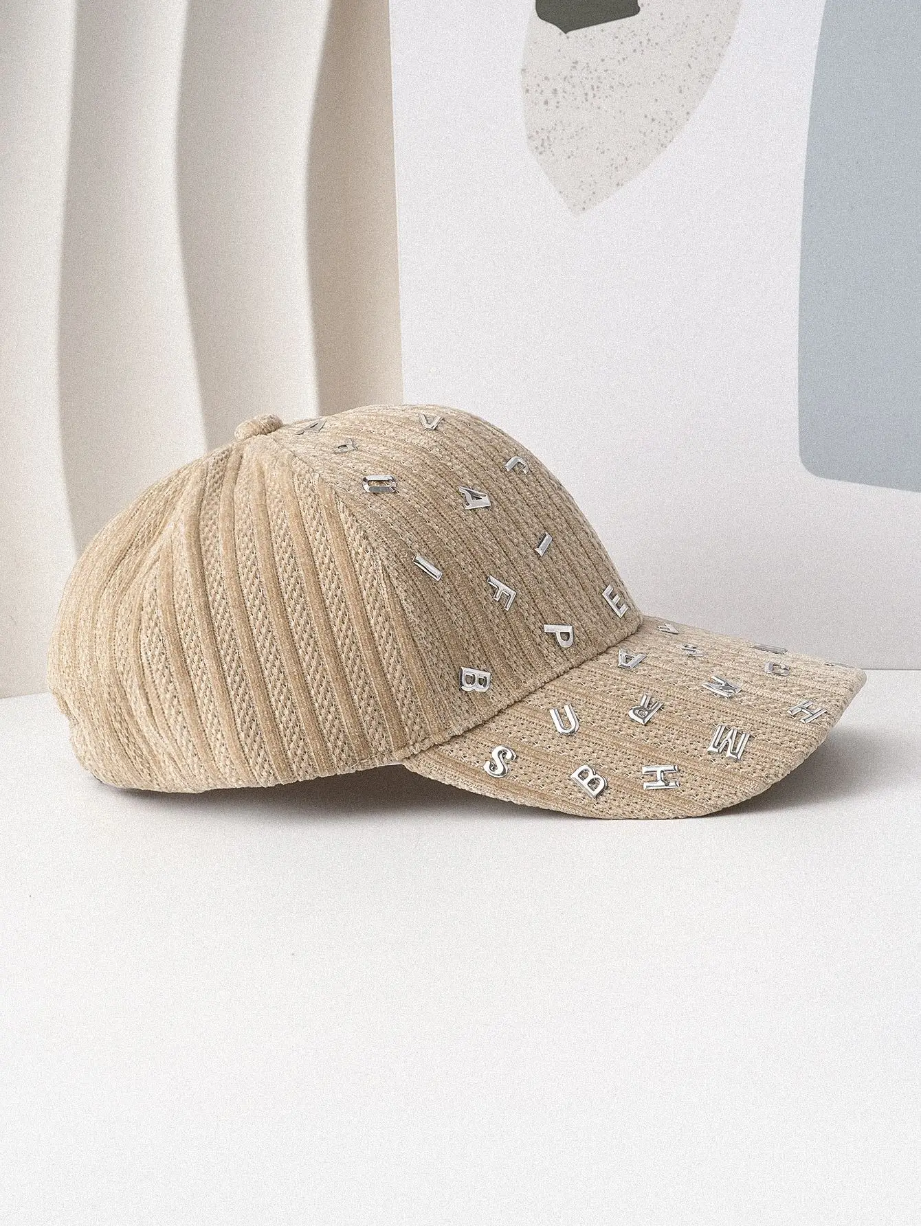 Autumn Winter Baseball Cap with Metal Letter Decal — feature 4