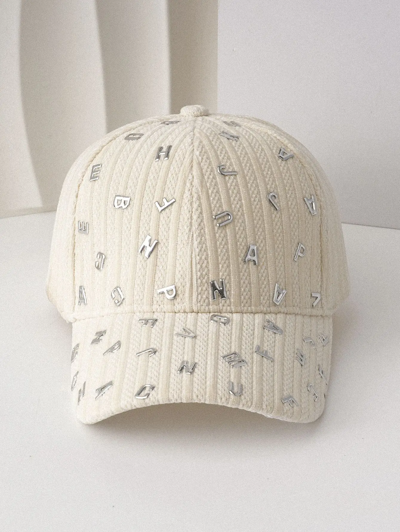Autumn Winter Baseball Cap with Metal Letter Decal — feature 7