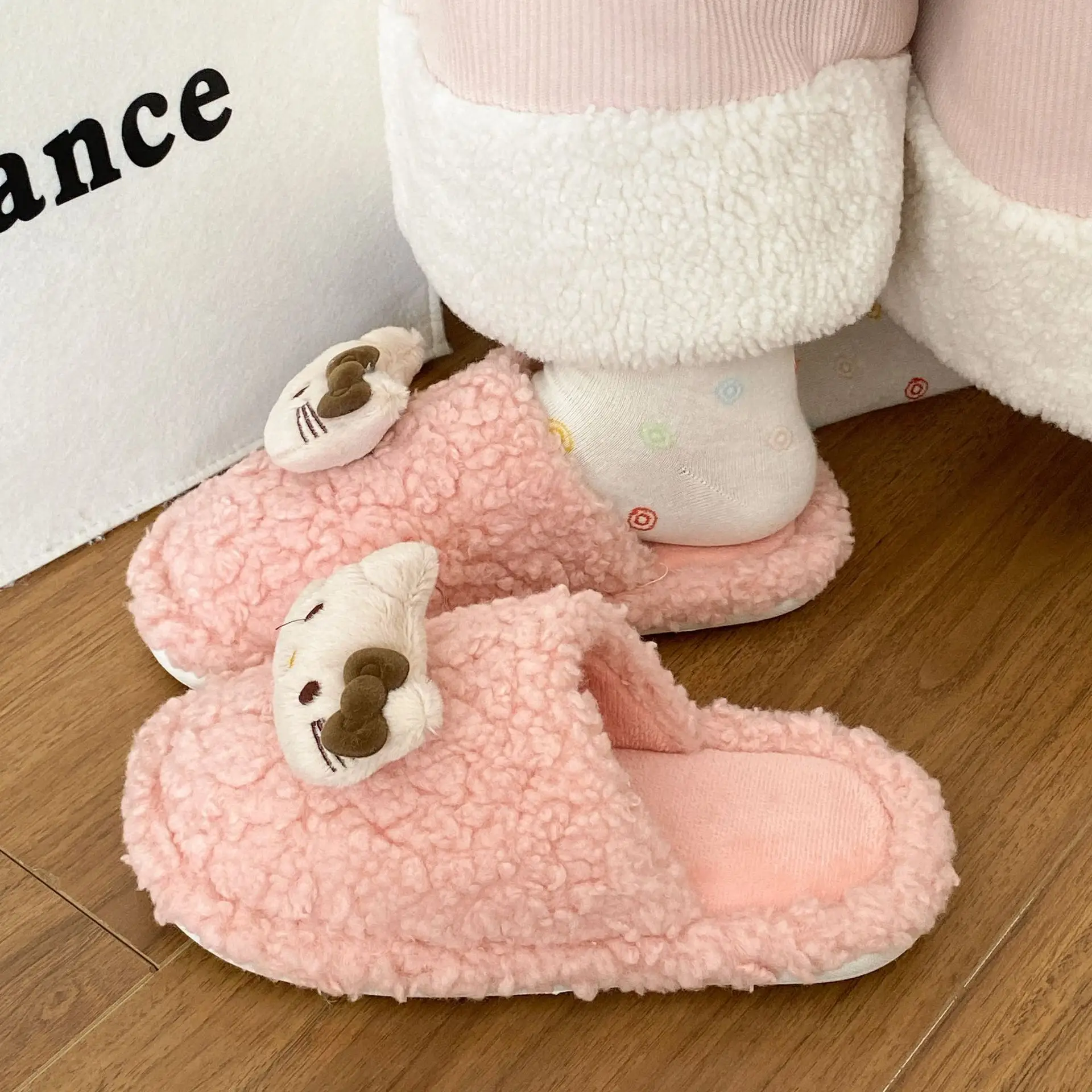2025 Winter Cartoon Furry Cotton Slippers for Women - Image 7