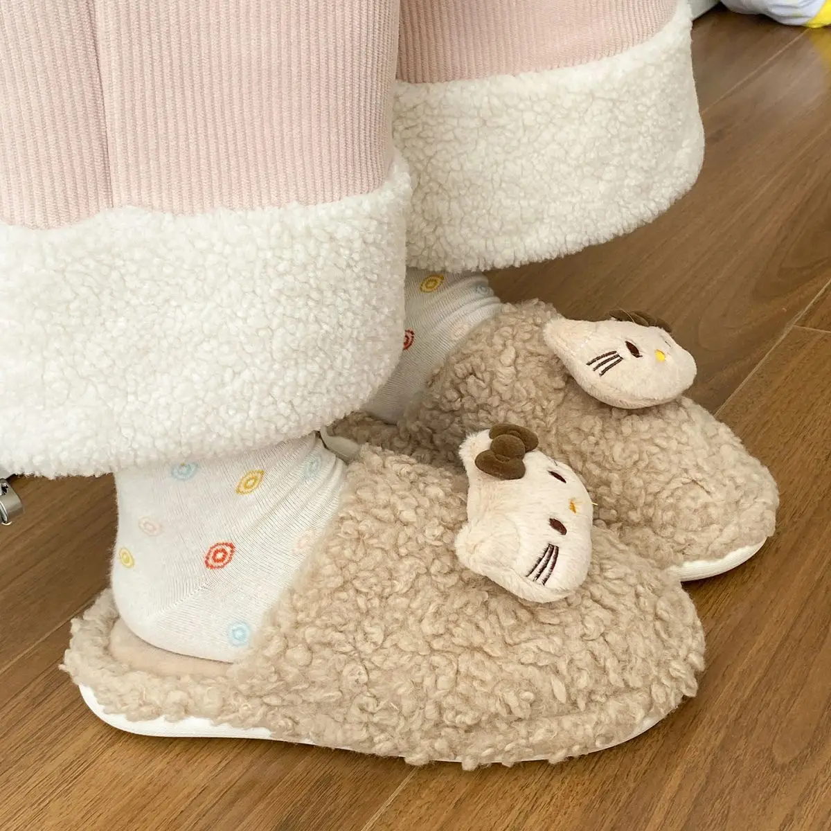 2025 Winter Cartoon Furry Cotton Slippers for Women — feature 27