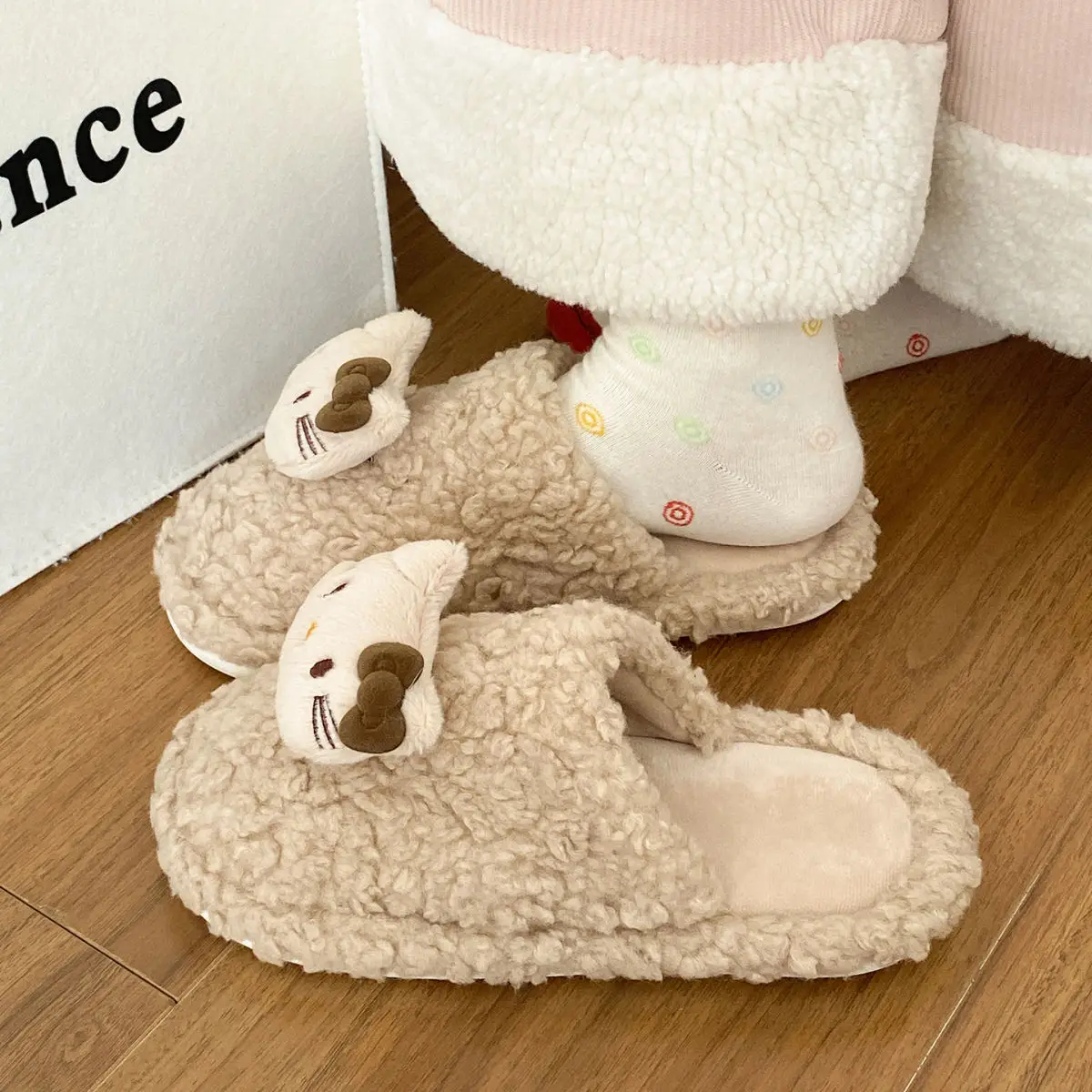 2025 Winter Cartoon Furry Cotton Slippers for Women — feature 31