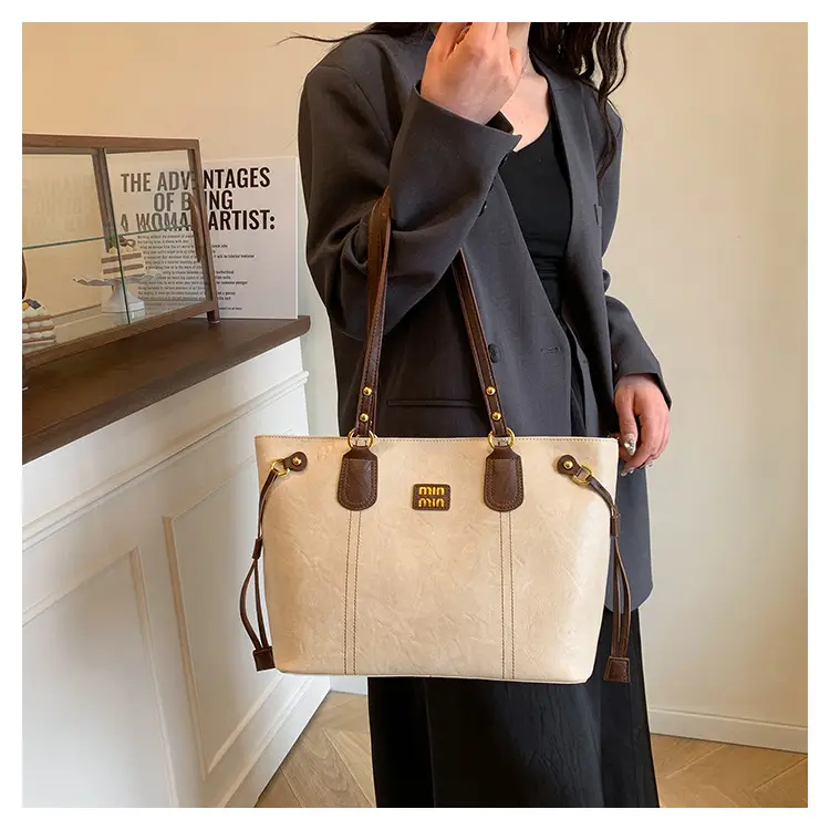 Women's Large Capacity Leather Tote Bag Brown — feature 15
