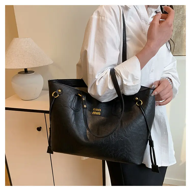 Women's Large Capacity Leather Tote Bag Brown — feature 21