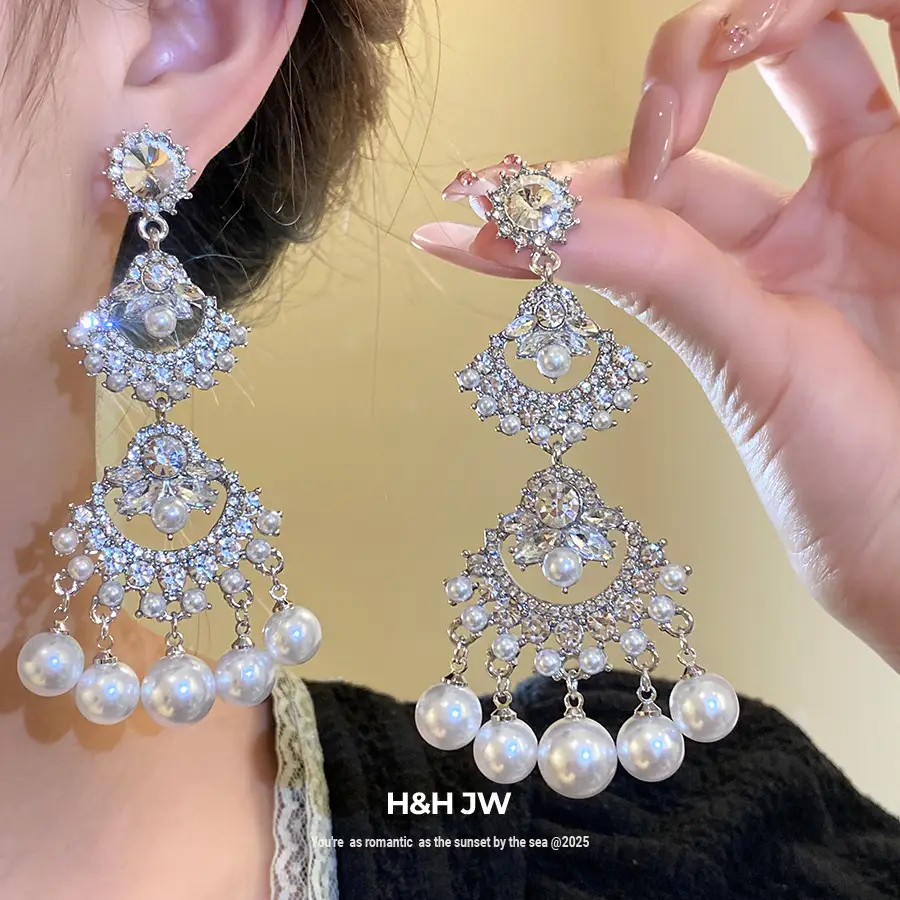 Silver Needle Inlaid with Diamond and Pearl Fan-Shaped Tassel Earrings, Vintage Ethnic Style Earrings, Light Luxury, High-End, Elegant and Versatile Earrings
